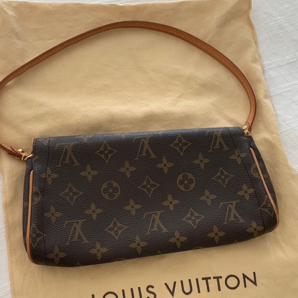 Louis Vuitton Monogram PM Beverly pouchette shoulder/clutch bag - Picture 5 of 12